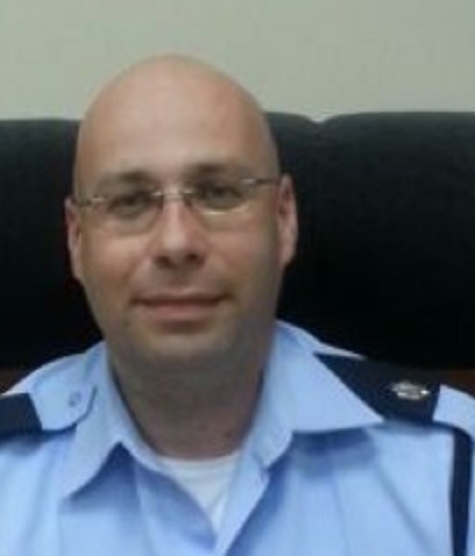 משה קליין שוטר נבלה ממשטרת שדרות עוצר גברים שהם קורבנות