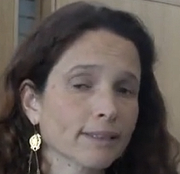 לבנת מלמד מתקשה לתפקד בגלל החפצה מינית בתפקידה