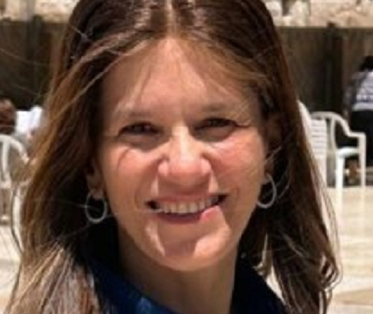 מירב פיניאן כפיר סוחטת כסף גם אם החייב צריך לאבד רישיון עריכת דין